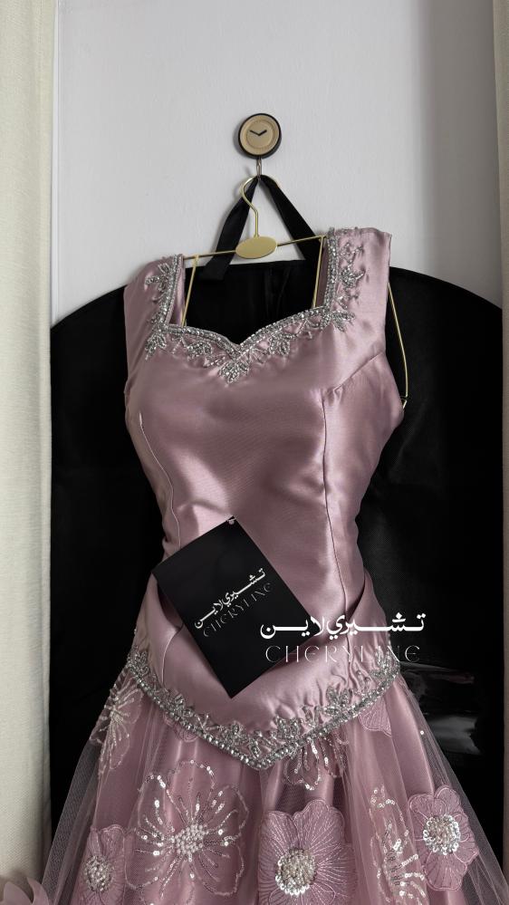 فستان سهره باللون البينك