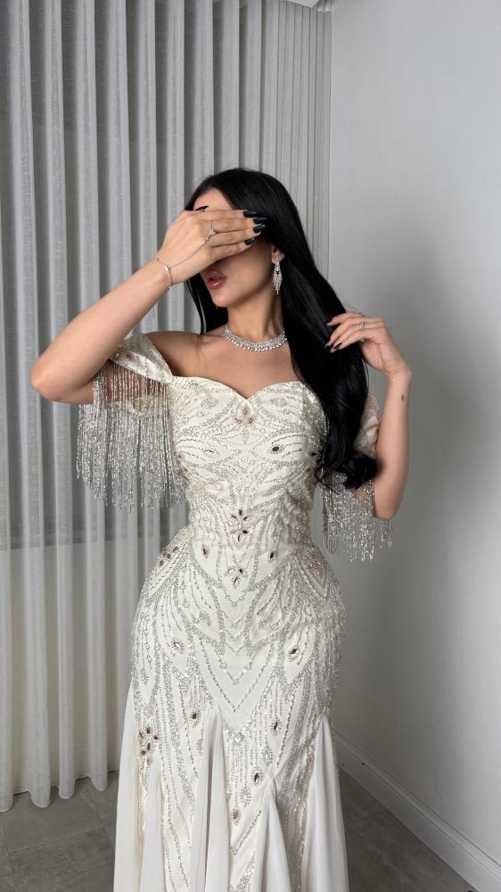 فستان سهره باللون السكري