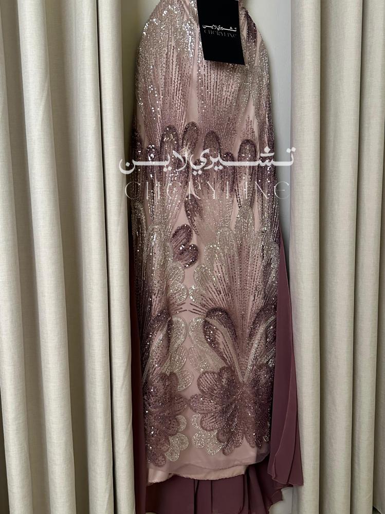 فستان ناعم باللون البنفسجي