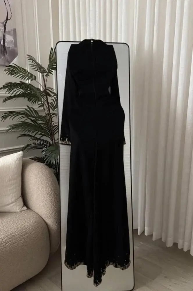 فستان سهره باللون الاسود