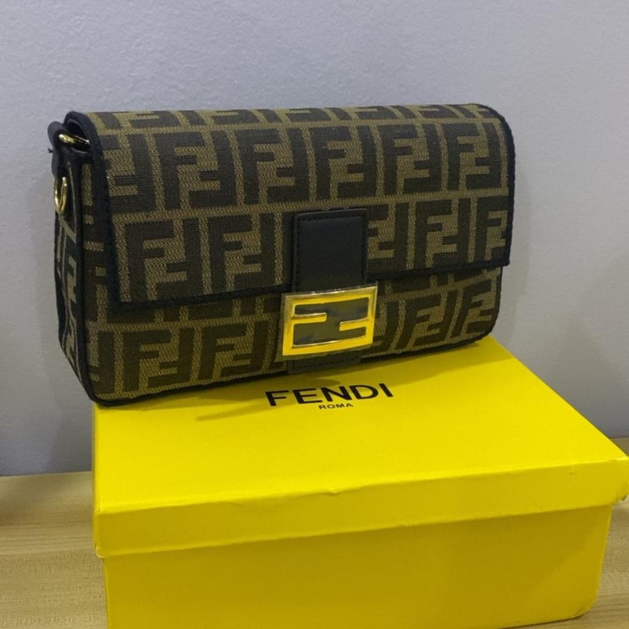 فندي FENDI