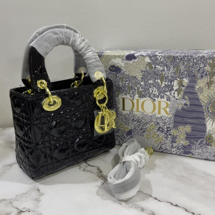 ليدي ديور DIOR