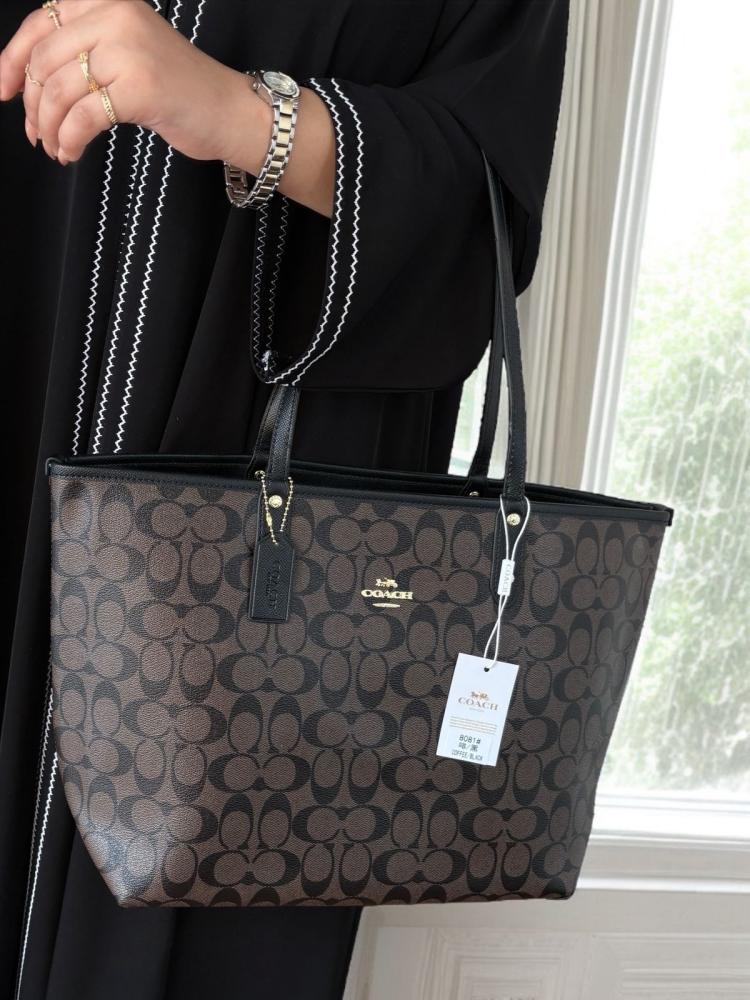 كوتش COACH