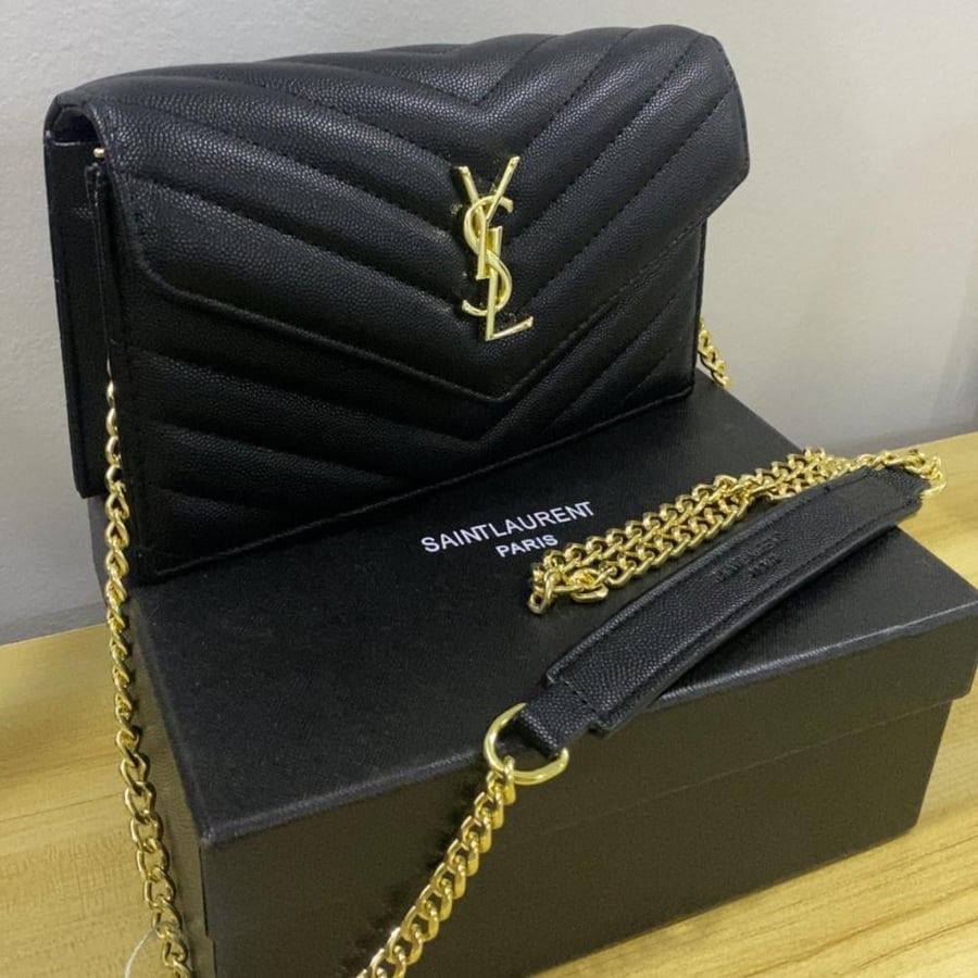سان لوران SAINT LAURENT