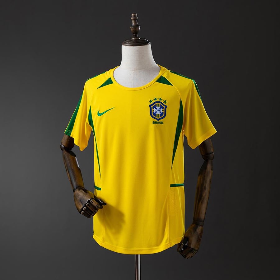 طقم منتخب البرازيل 2002