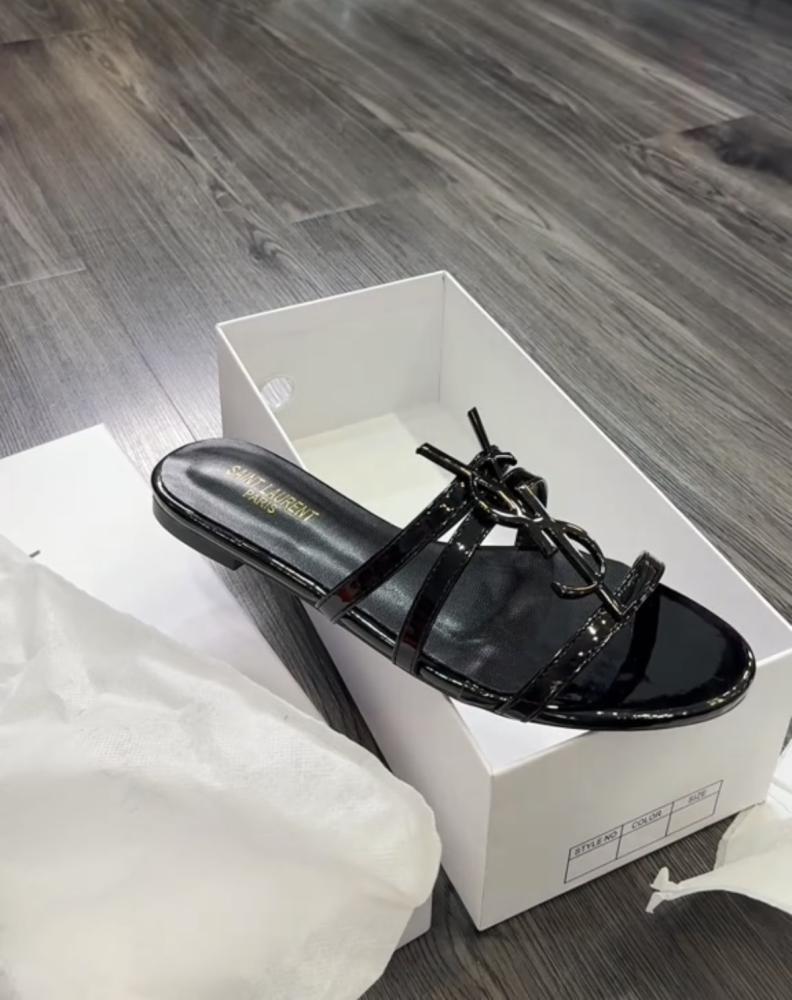 صندل كاساندرا من سان لوران (YSL)