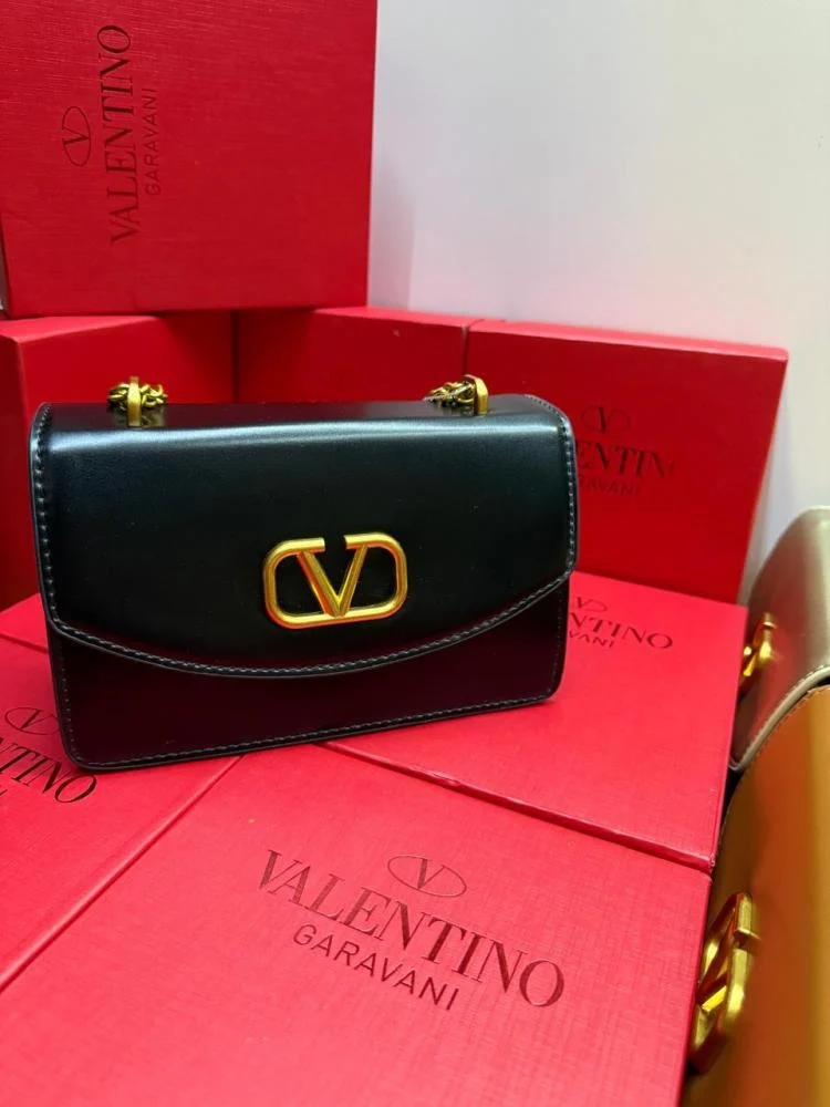 حقيبة بالجلد اللامع من فالنتينو  (VALENTINO) ألوان متعددة