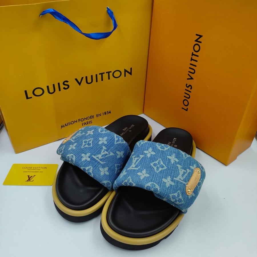 Flat comfortable slipper from Louis Vuitton (LV)