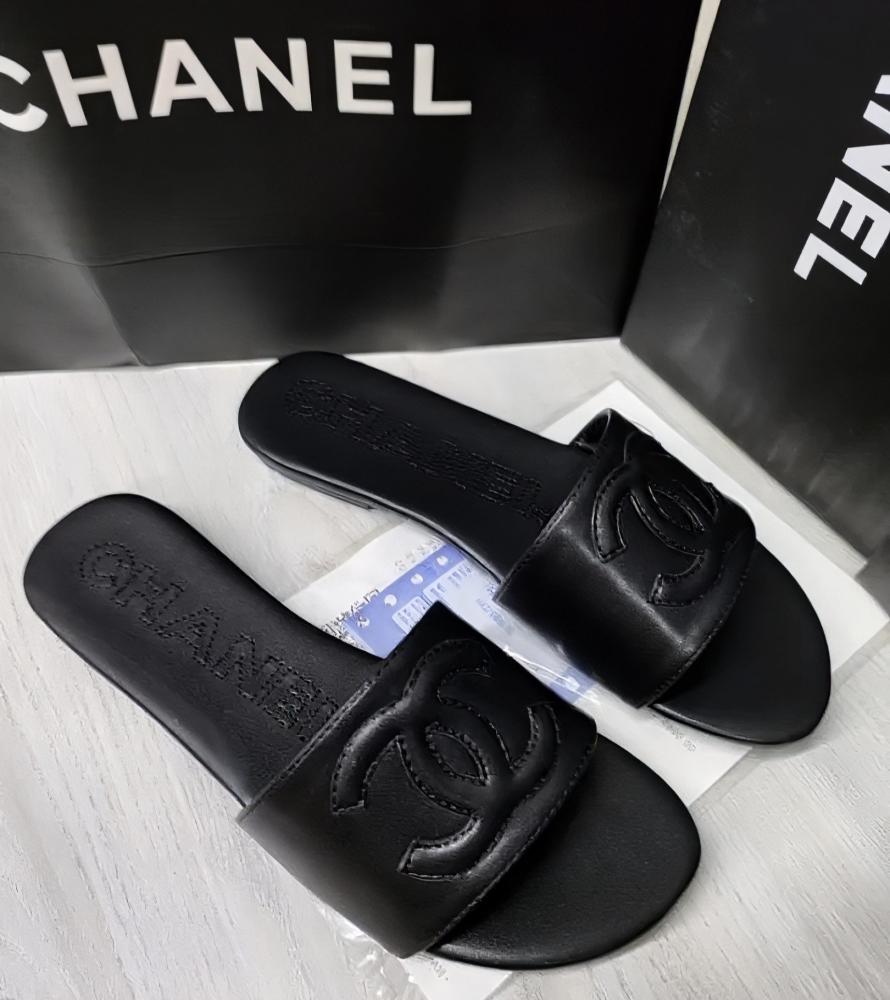 Open slip-on from Chanel (CHANEL) various colors
