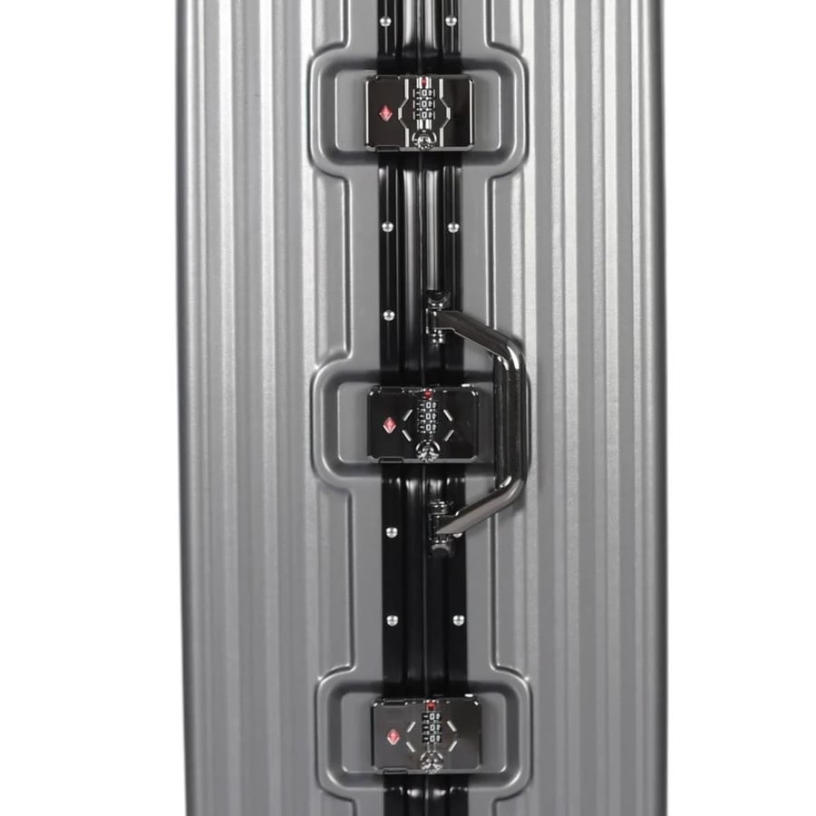AVIATOR Premium 24-Inch Luggage – Polycarbonate Shell with Aluminum Frame