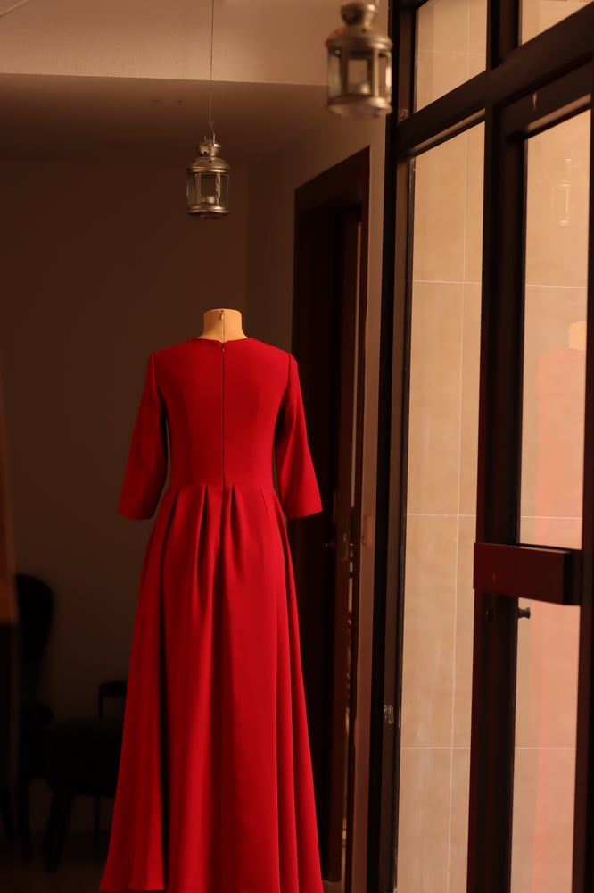 فستان احمر - Red dress
