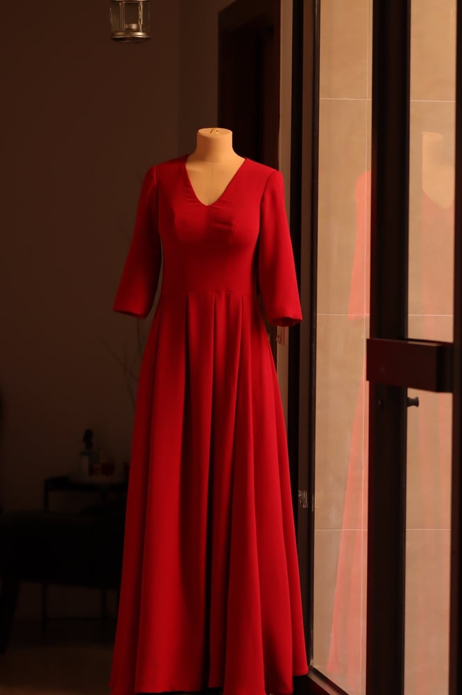 فستان احمر - Red dress