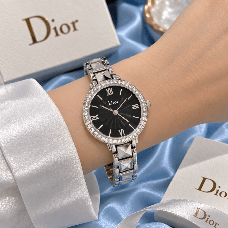 ساعة Dior