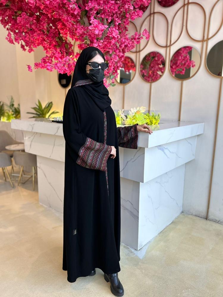 عبايه نص كلوش قماش كريب ملكي