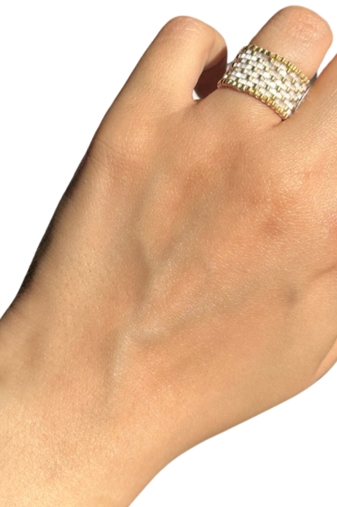 White ring  - Beads ring