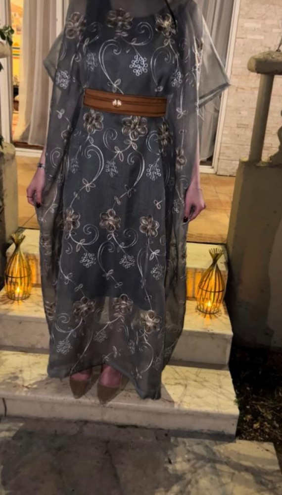 جلابية بتطريز