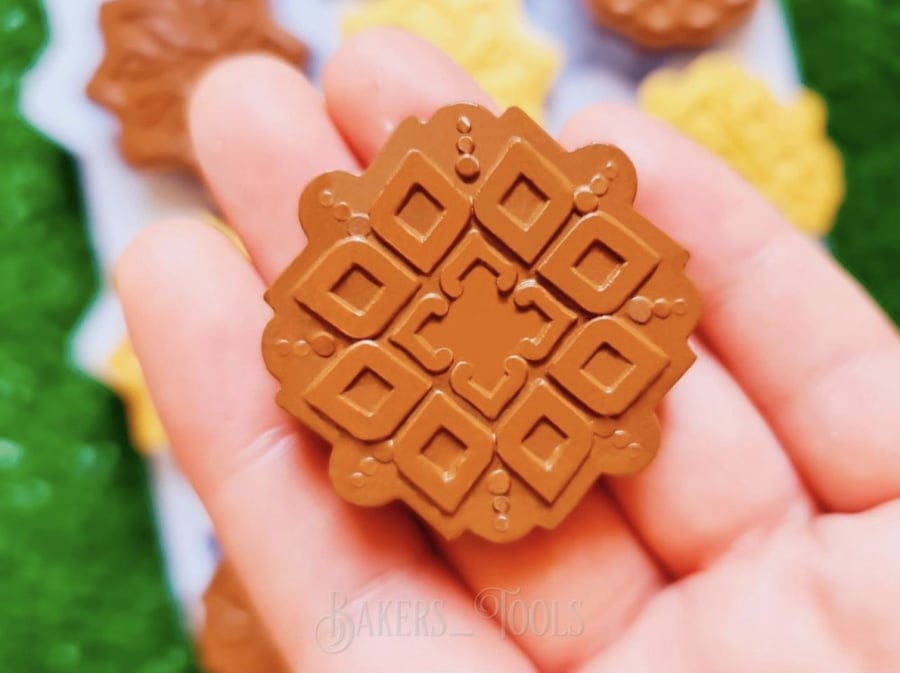 سيلكون شكولاته 10 فتحات مزخرفه