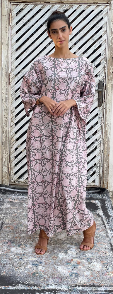 C16ثوب زهري مورد قطن مقاس M/Lfloral pink dress