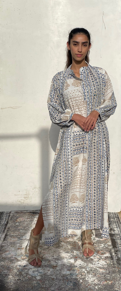 V123 ثوب قطن بيج وابيض cotton beige and white dress one size
