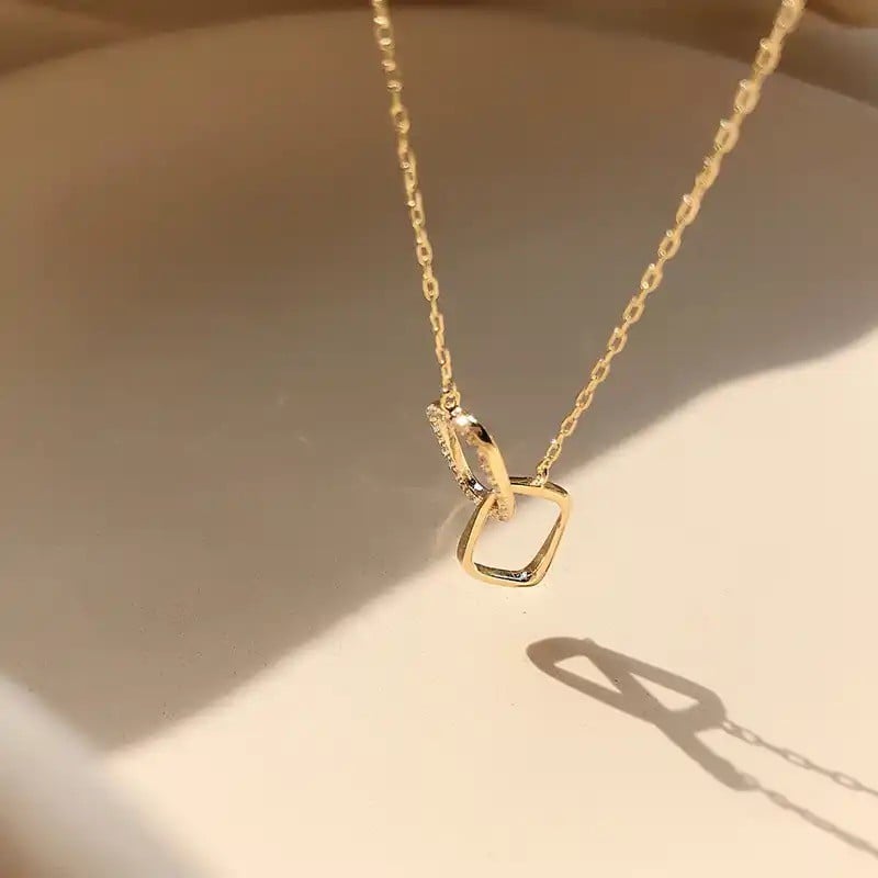 قلادة love