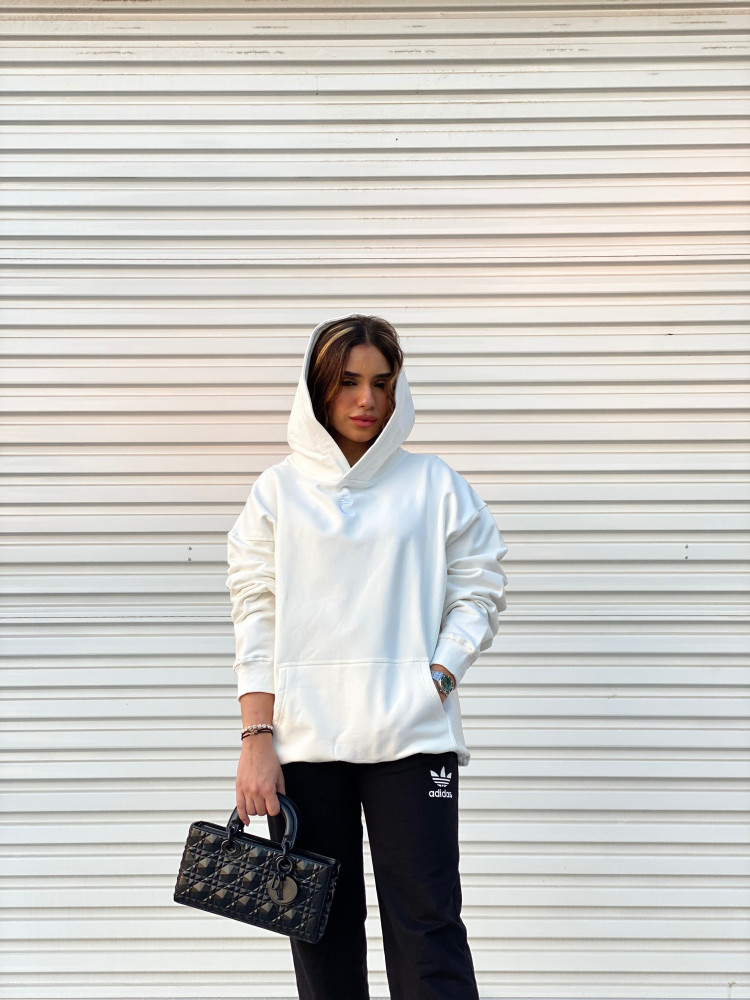 PARUNZEL WEARING VANCLEEF