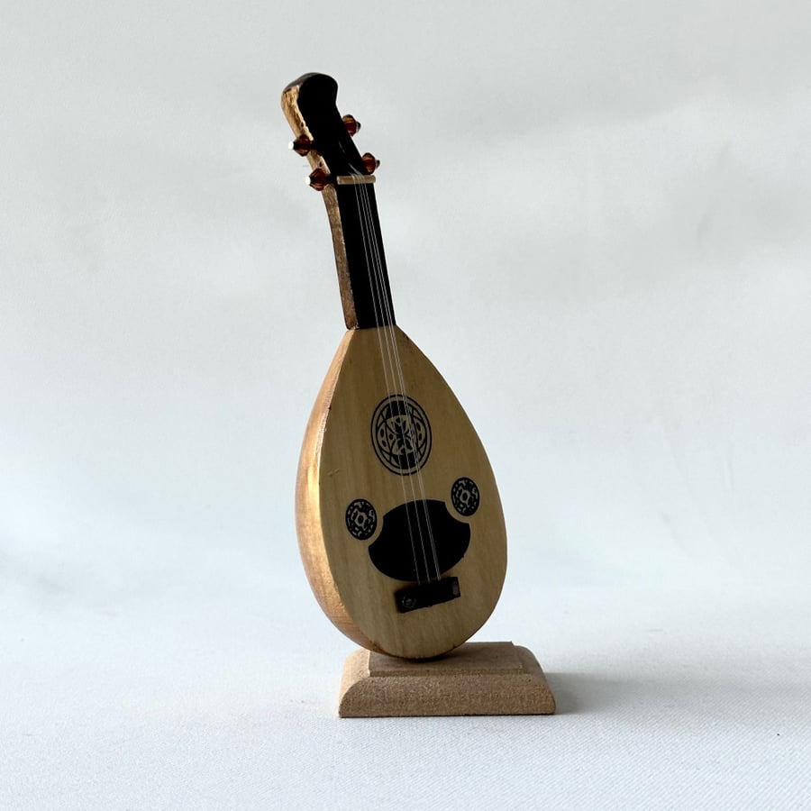 OUD ANTIQUE