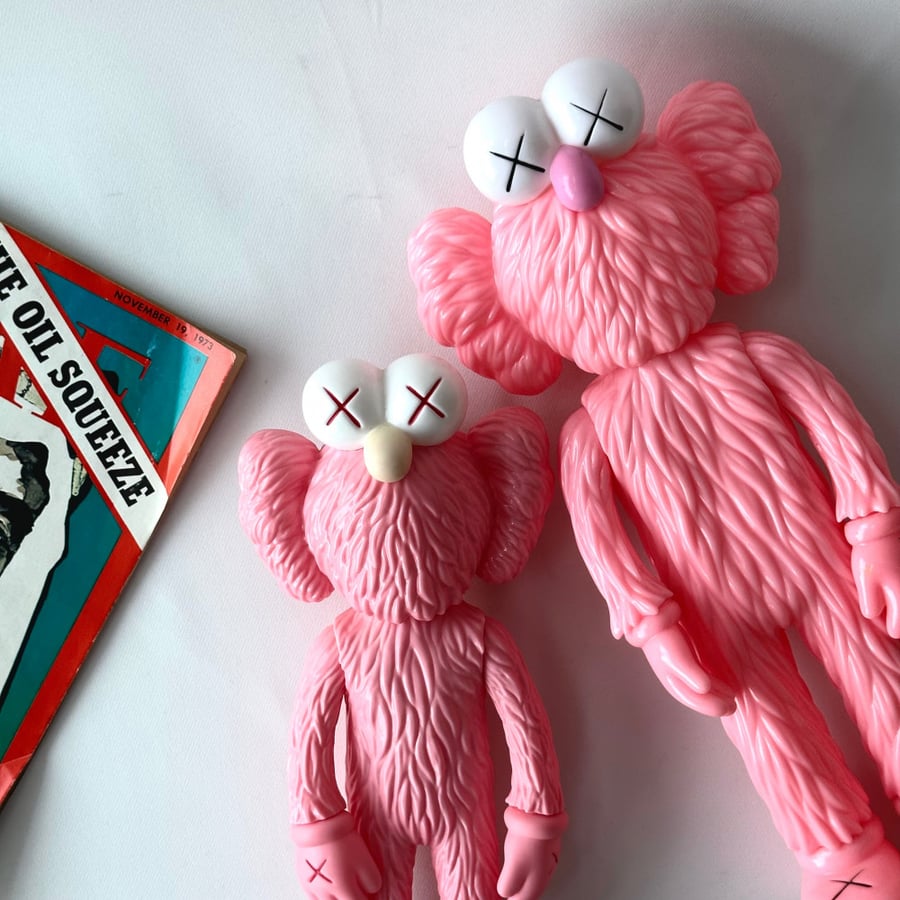 KAWS FIGURES SET OF 2