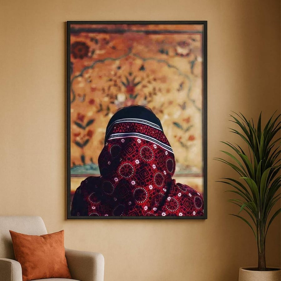 لوحة قماشية بتصميم الفن النجدي مع برواز مجوف