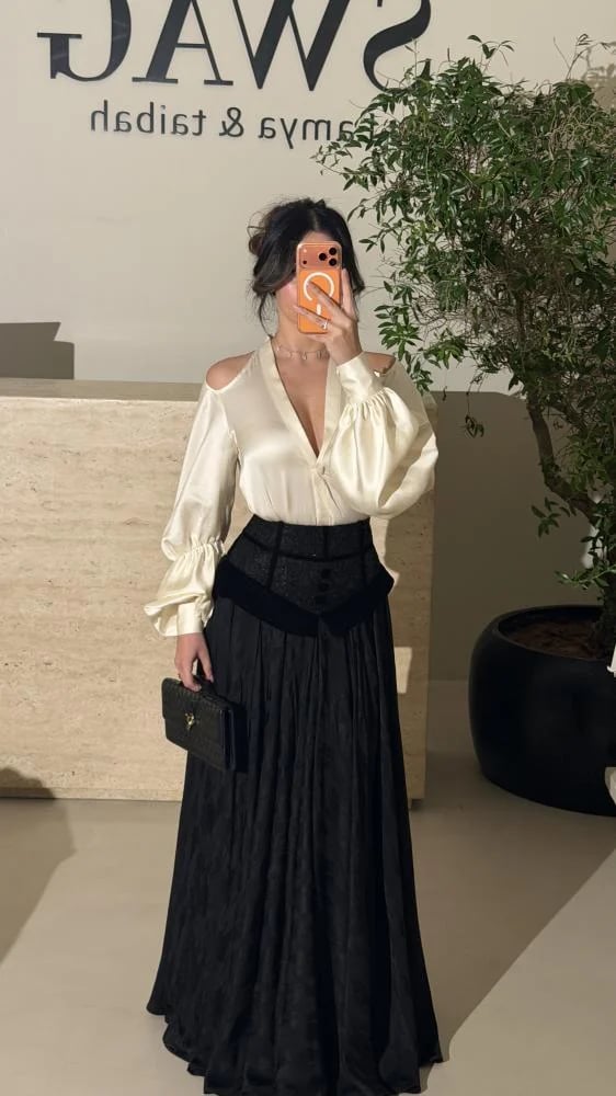 تنوره كورسيه وتوب ( 4 ايام عمل  )