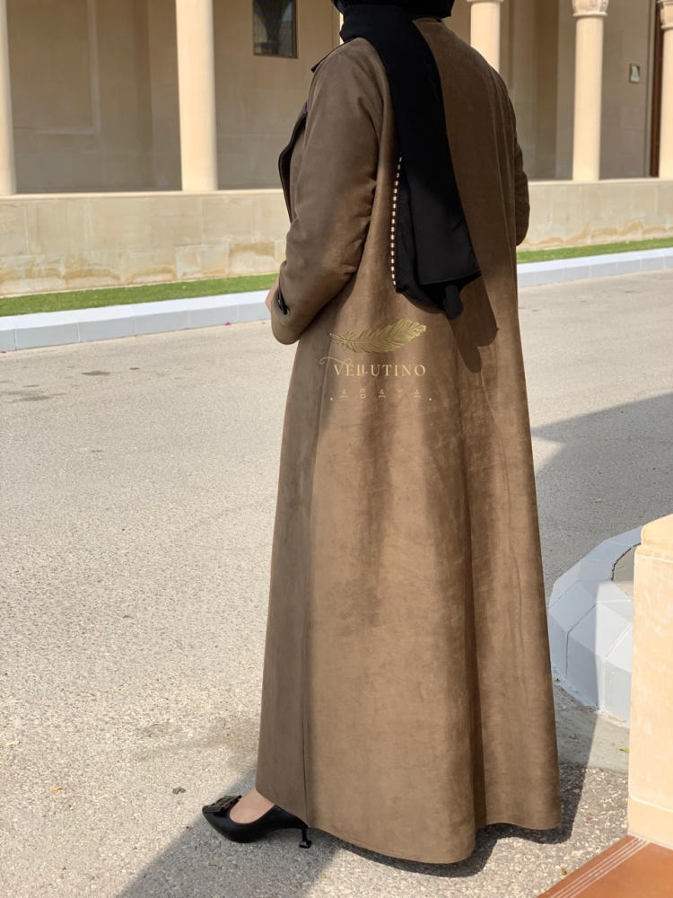 عبايه شامواه بني وجلد اسود