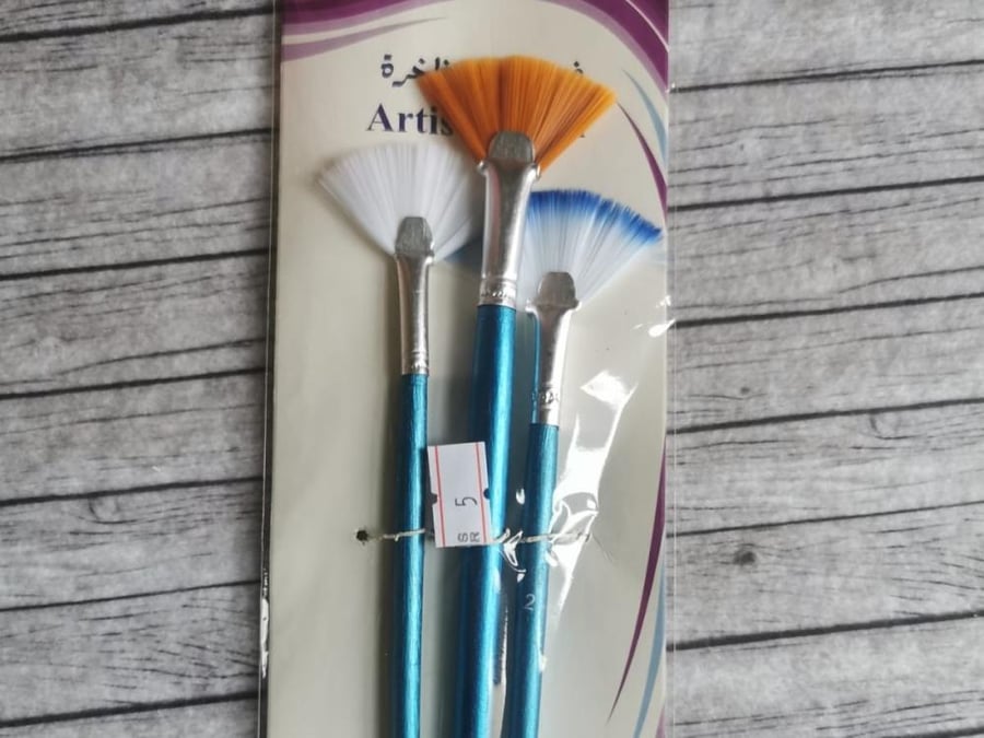 فرش رسم باحجام مختلفة