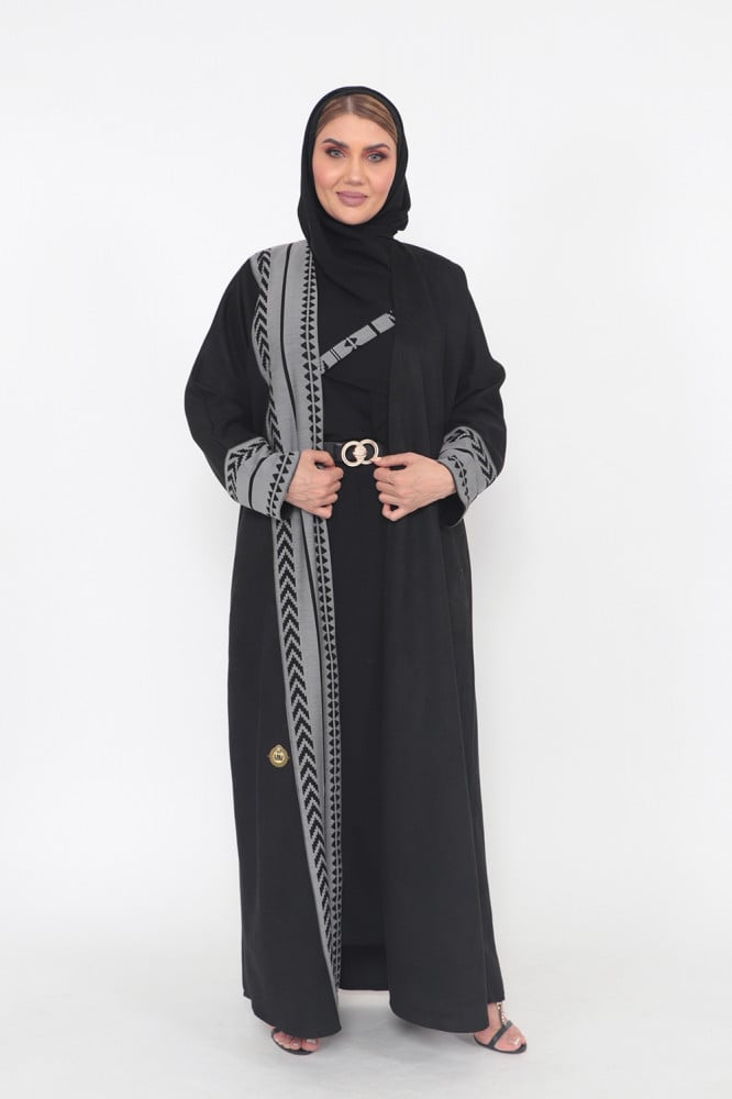 عباية شتوية منسوجة من قماش الشامواه الناعم مع طرحتها