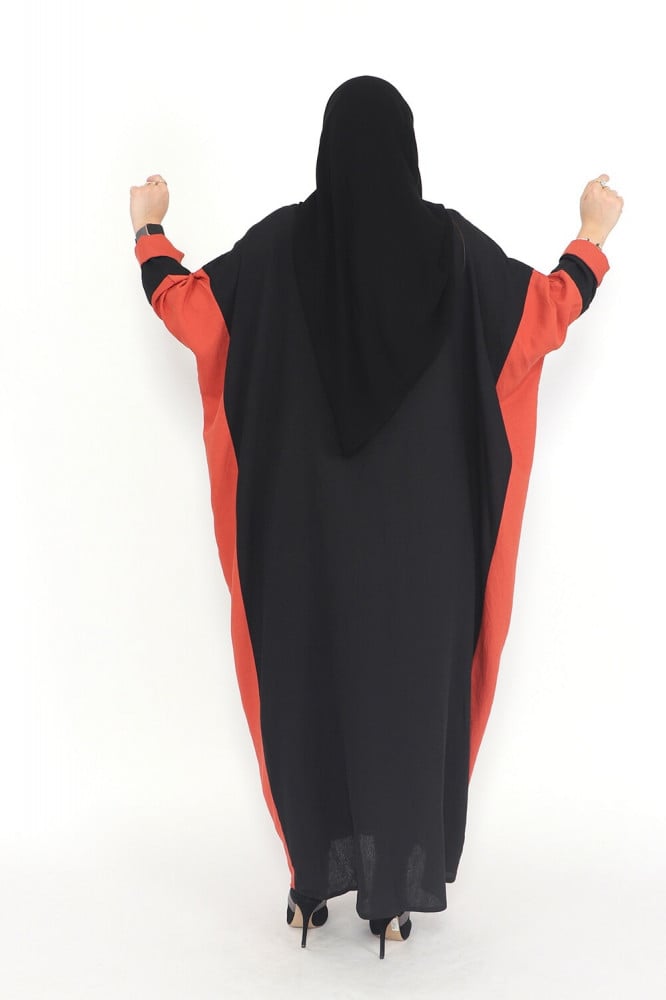 عباية فراشة منسوجة من الكريب السعودي مع طرحتها