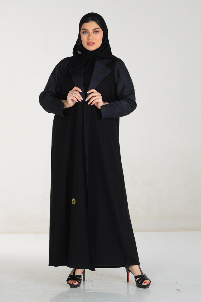 عبايه سوداء قلاب كريب مع طرحتها
