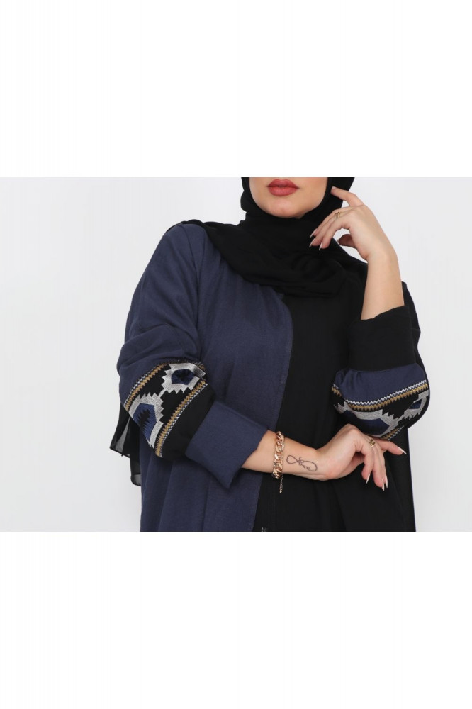 عباية منسوجة من قماش الكريب السعودي مع طرحتها