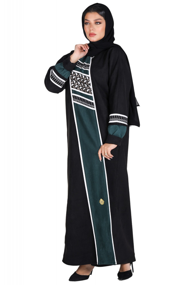 عباية شتوية من الشامواه الناعم مع طرحتها