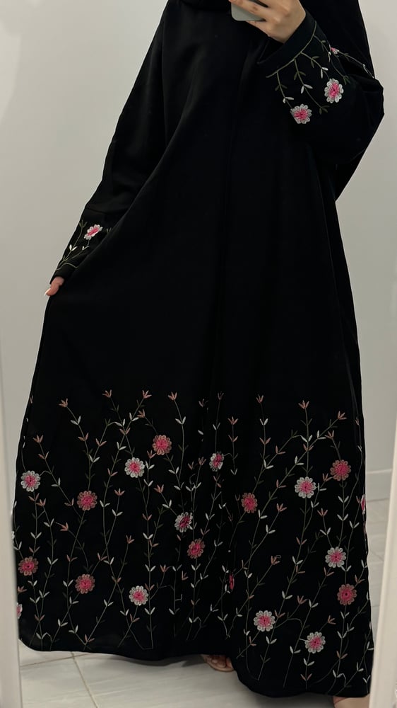 عبايه ڤيلا