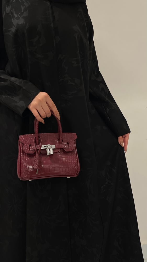 عبايه هيفاء
