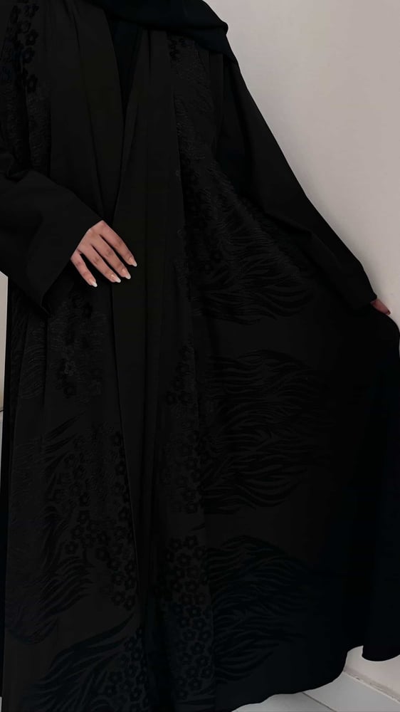 تايقر كلوش مع طرحه