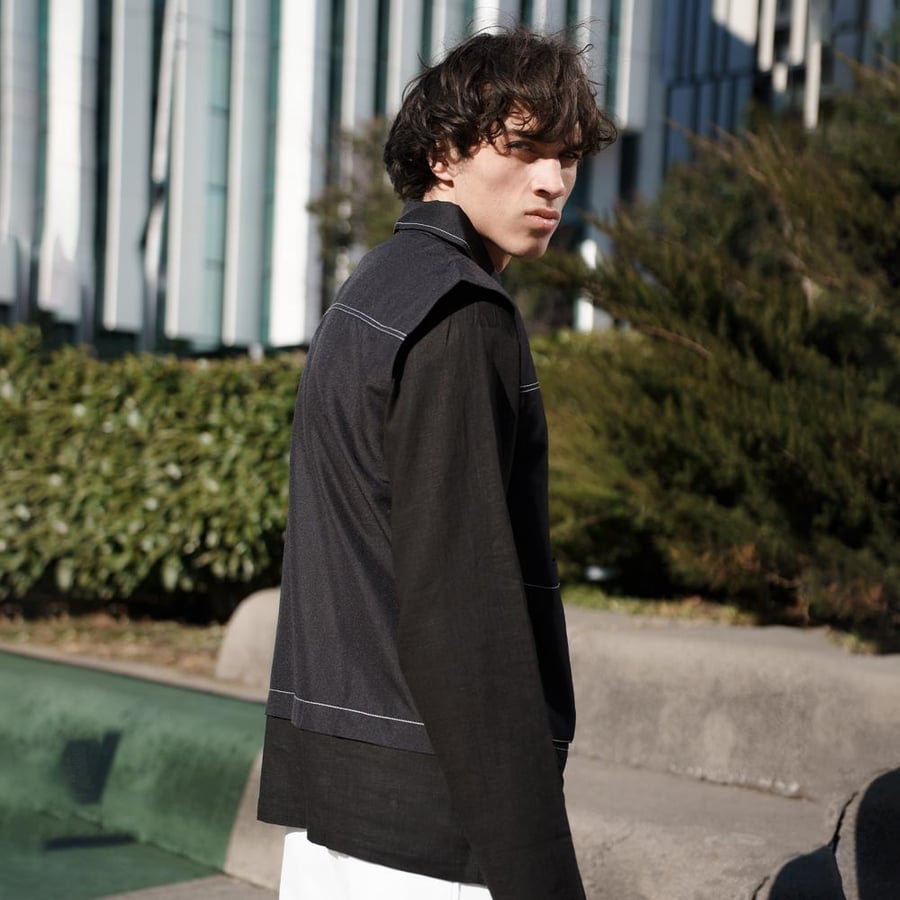 D02–01 Stitched-Sleeve Utility Vest