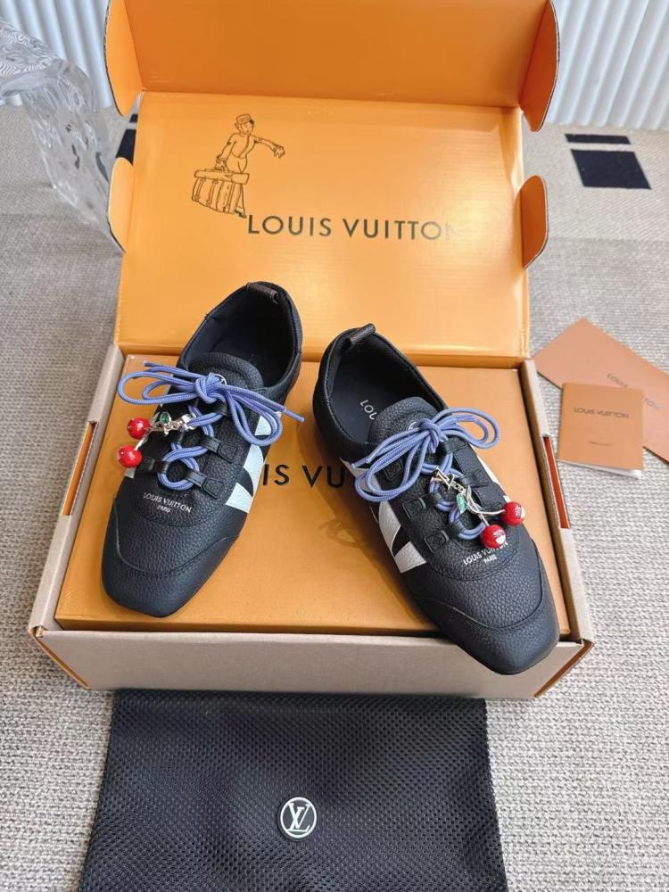 LV Sneakerina