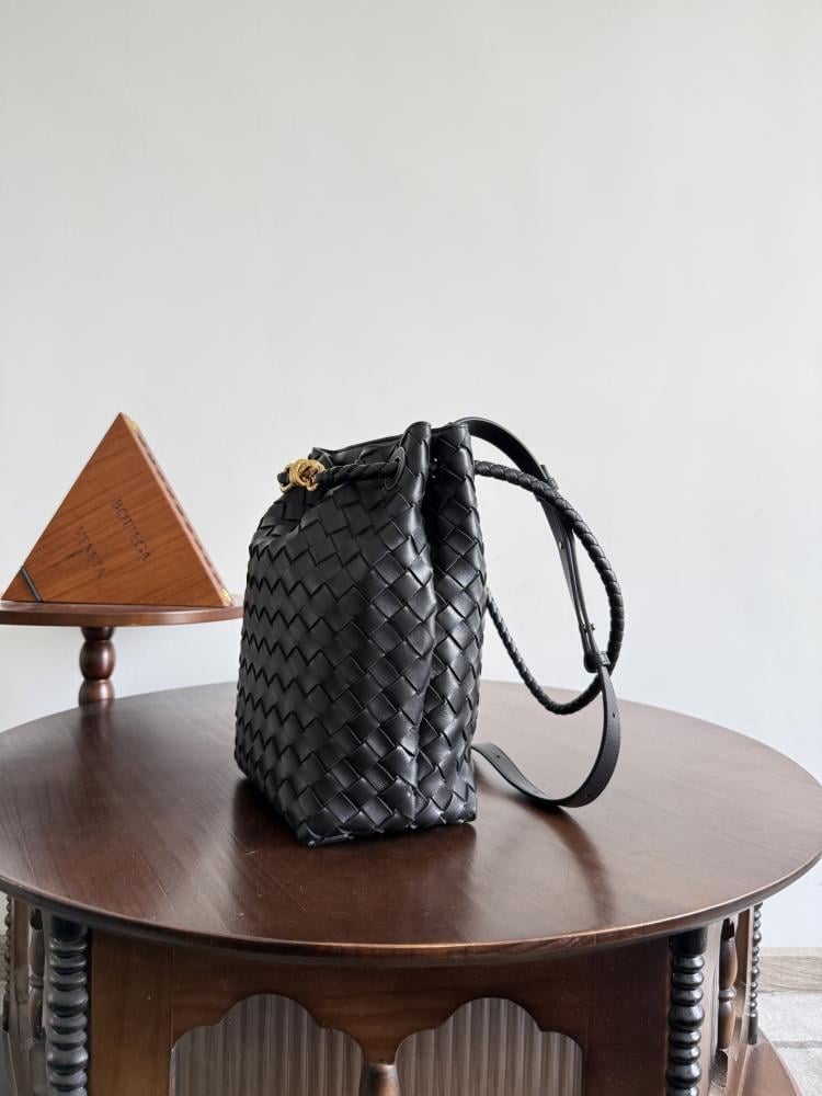 بوتيقا Andiamo مقاس 18.5cm