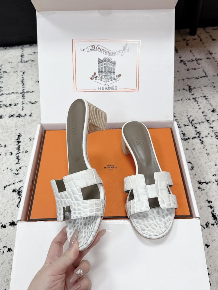 هيلز انيق من Hermes