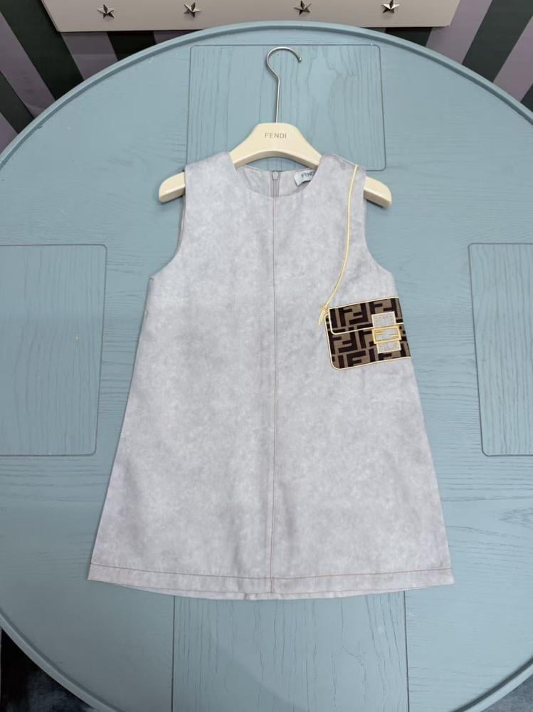 فستان اطفال من Fendi