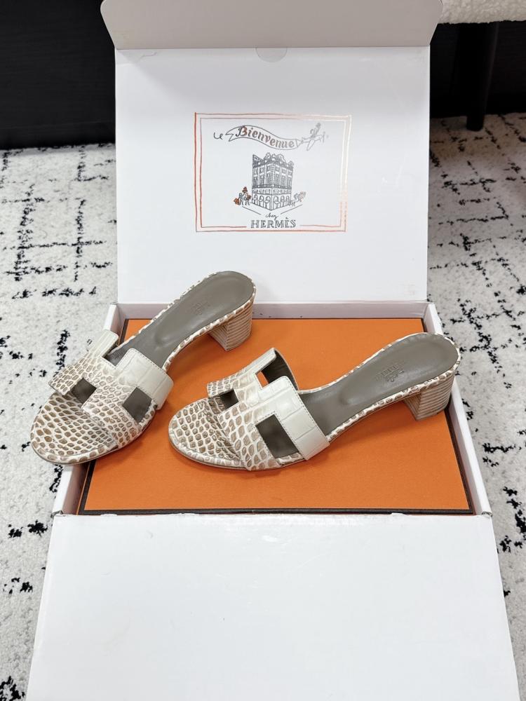 هيلز انيق من Hermes