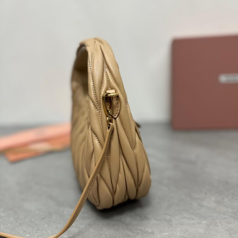 ميوميو مقاس 23 cm