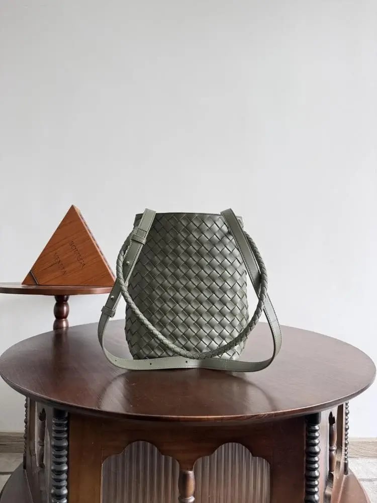 بوتيقا Andiamo مقاس 18.5cm