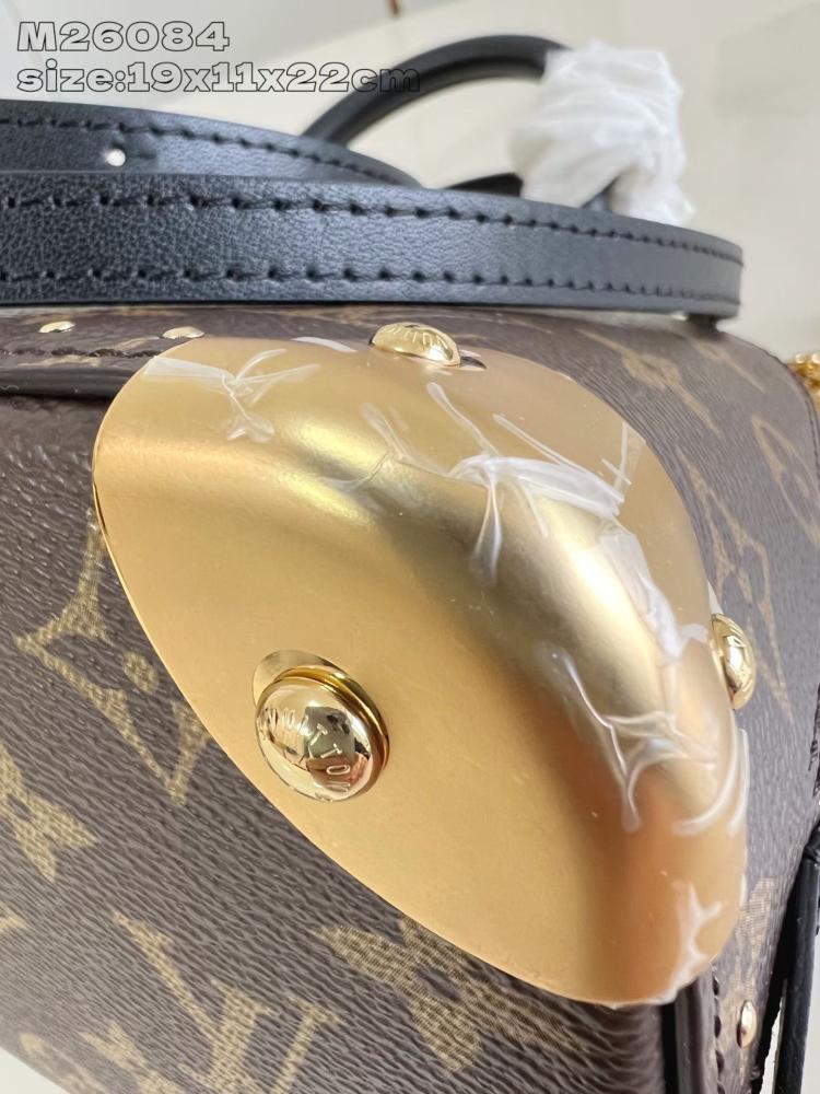 LV Alma BB مقاس 22 سم