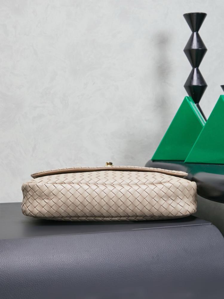 بوتيقا Madison مقاس 27cm