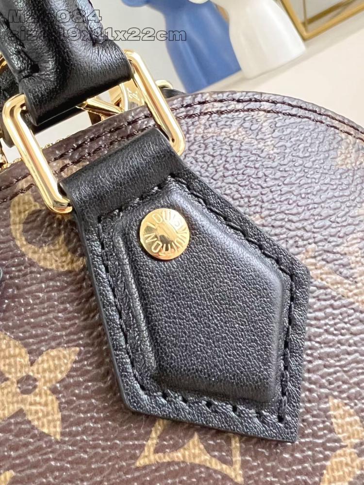 LV Alma BB مقاس 22 سم